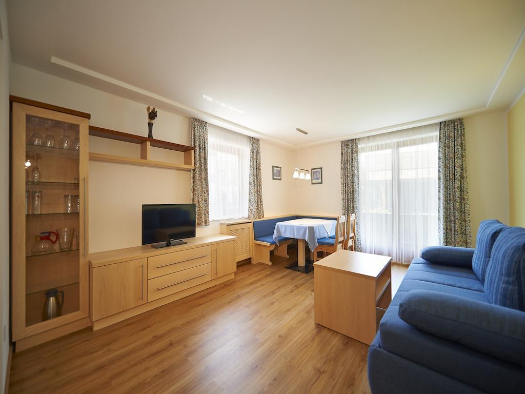 Haus Lanner Apartman Altenmarkt im Pongau Szoba fotó